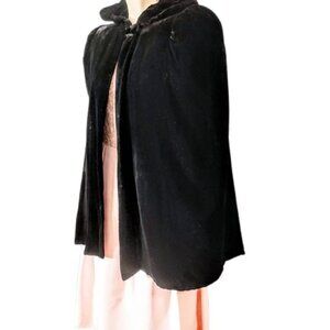 1930s True Deco Vintage Black Real Velvet Shorter Evening Cape With A Hood